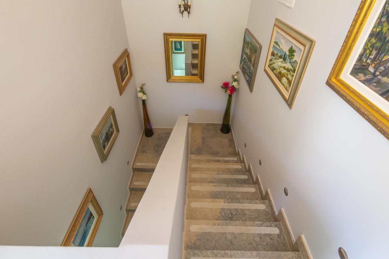 Apartment Gracija トゥルパニ エクステリア 写真